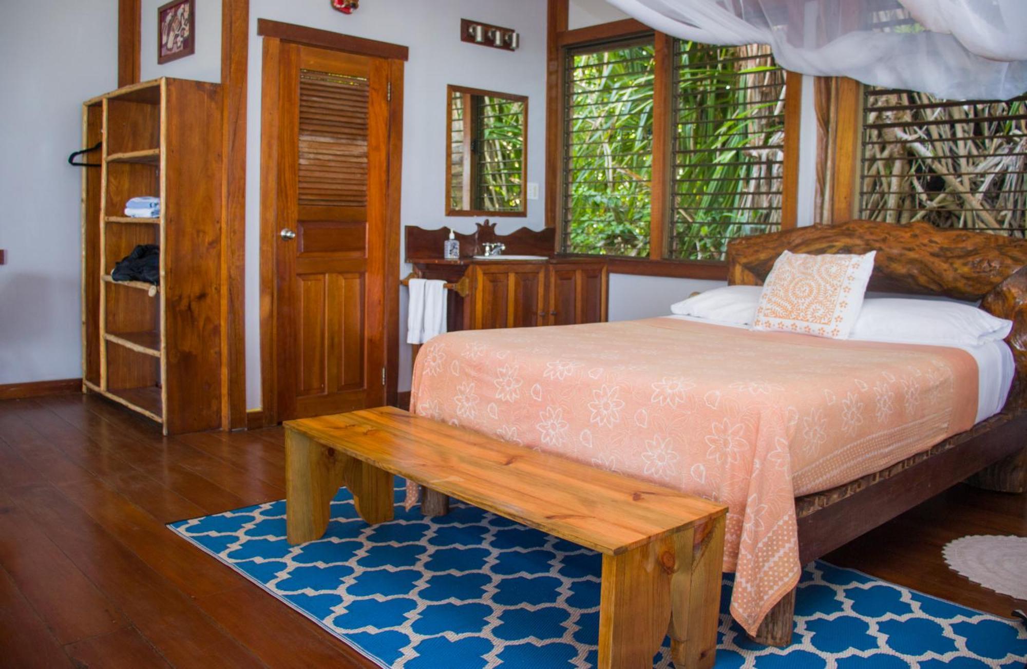 Casa Cayuco Eco-Adventure Lodge Bocas del Toro Exterior foto